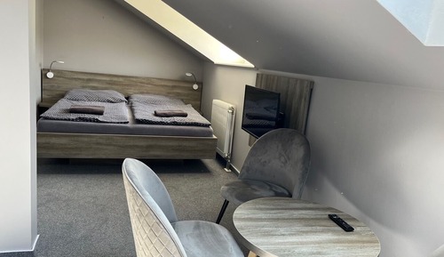 Basic Triple Room