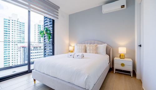Apartment (20D)