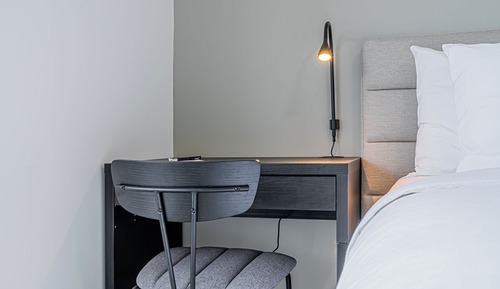 Apartment (15B)