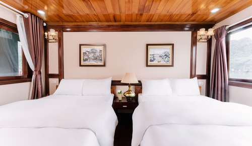 Family Cabin, Multiple Beds