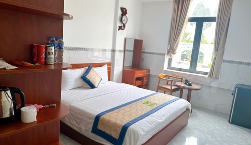 Basic Single Room, 1 Bedroom, Refrigerator, Pool View