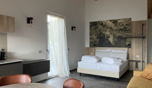 Romantic Apartment, 1 Double Bed with Sofa bed, Valley View, Tower