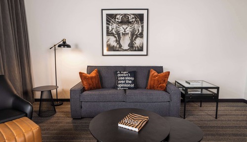 Suite, 1 King Bed, Balcony