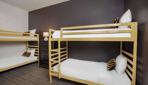 Suite, 2 Bedrooms, Balcony (1 King Bed and 2 Twin Bunk Beds)