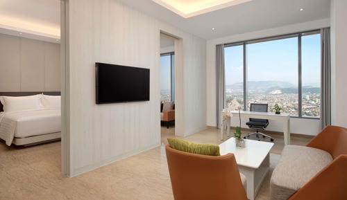 Junior Suite, 1 King Bed