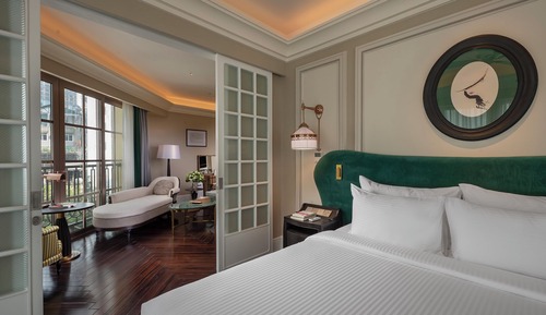 Deluxe Studio Suite