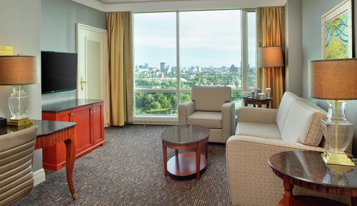 Suite, Business Lounge Access