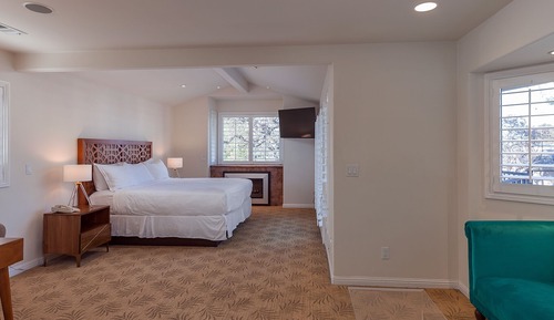 Upstairs Bungalow