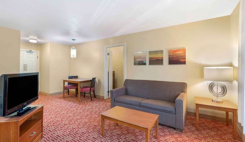 Premium Studio, Non Smoking, Refrigerator & Microwave