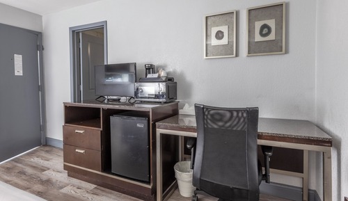 Premium Room, 1 King Bed