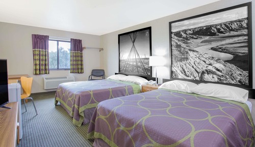Suite, 2 Queen Beds, Non Smoking