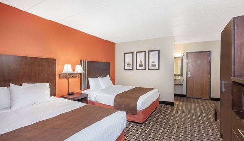 Room, 2 Queen Beds, Non Smoking