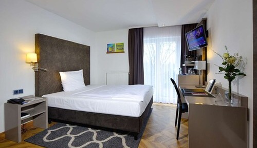Business French Bed