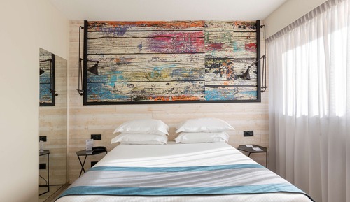 Standard Room, 1 King Bed, Non Smoking, City View (Twin bed on request)