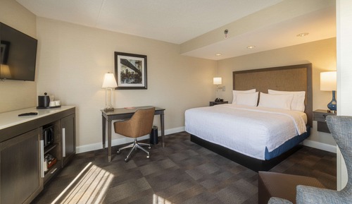 Room, 1 King Bed, Corner