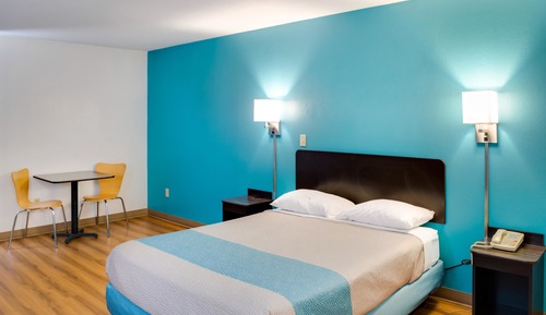 Standard Room, 1 King Bed, Non Smoking