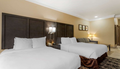 Suite, Multiple Beds, Non Smoking (Upgrade)