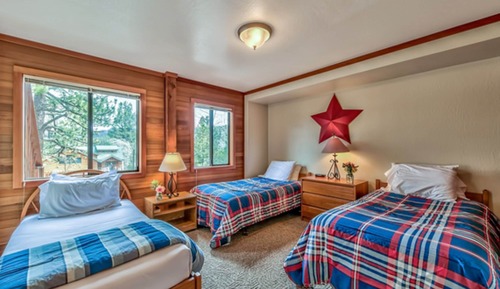House, 4 Bedrooms (Private Homes)