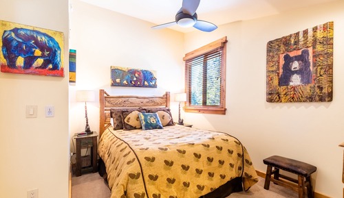 Condo, 2 Bedrooms, 2 Bathrooms (Ski Trails, Trailside)