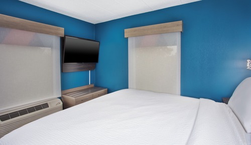 Suite, 1 King Bed (Additional Dining Area)