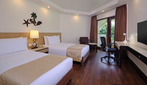 Standard Room, 2 Twin Beds, Pool View