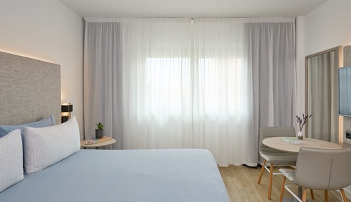 Townhome, Connecting Rooms, City View (The Studio)