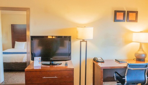 Standard Room, 2 Queen Beds, Mountain View