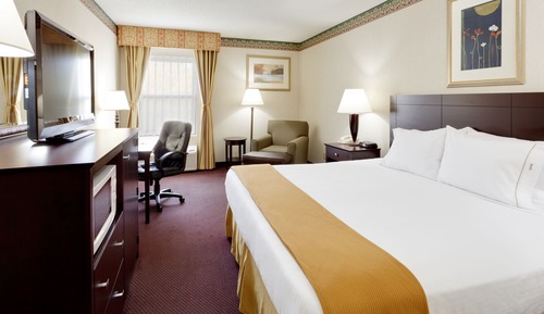 Standard Room, 1 King Bed, Accessible (Comm, Mobil, Accessible Tub)