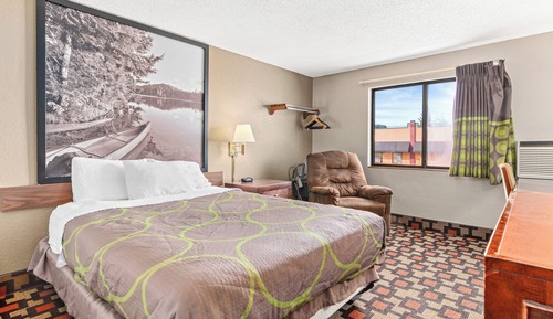 Deluxe Room, 1 Queen Bed, Non Smoking