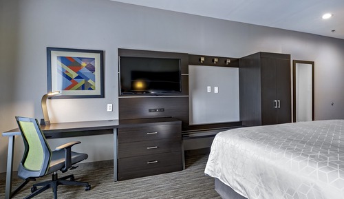 Standard Room, 1 King Bed (Leisure)