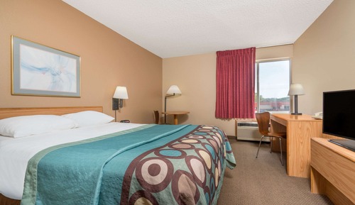 Standard Room, 1 King Bed