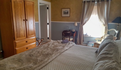 Superior Double Room, Ensuite (Room 6 The Lilac Room)