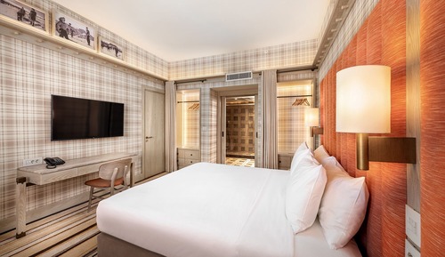 King Suite