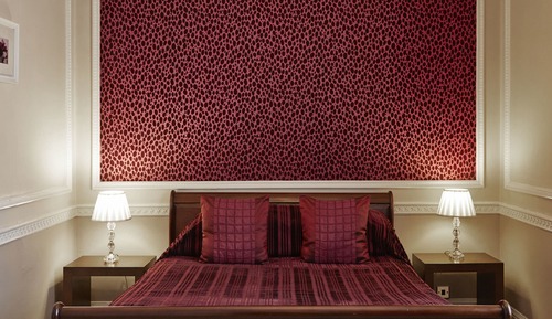 Honeymoon Suite