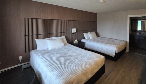 Room, 2 Queen Beds, Ground Floor