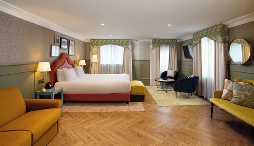 Junior Suite, 1 King Bed (George Walton)