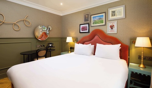 Deluxe Room, 1 King Bed (George Walton)