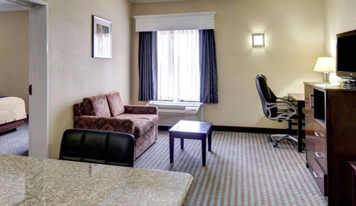 Suite, 1 King Bed, Non Smoking