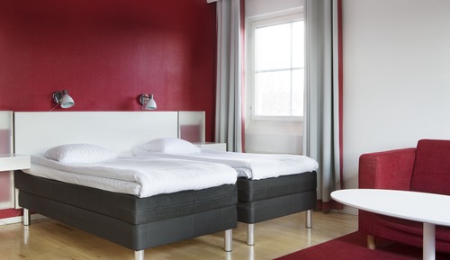 Deluxe Room (Twin)