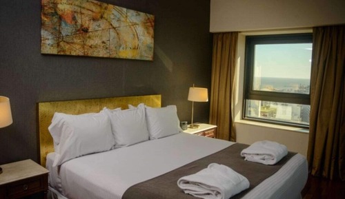 Room, 1 King Bed, Non Smoking, Bay View