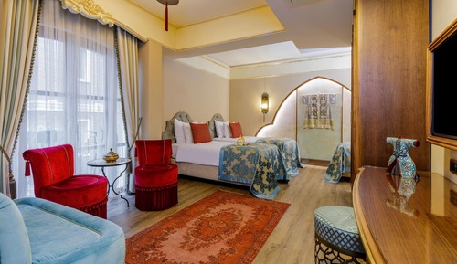 Deluxe Triple Room