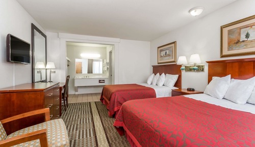 Suite, 2 Queen Beds