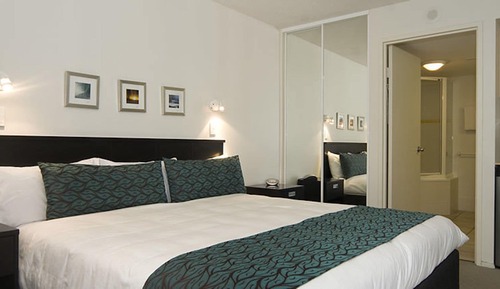 1 Bedroom Apartment with Roof Terrace