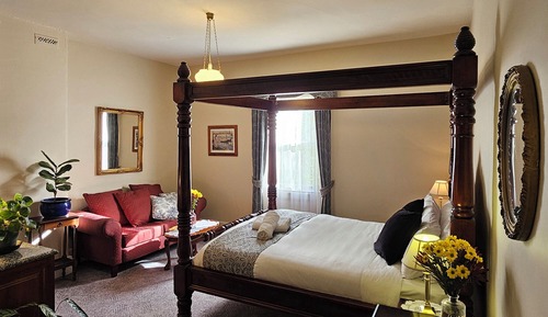 Superior Spa Room
