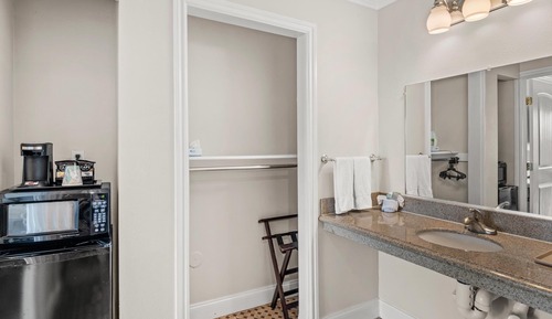 Room, 1 Queen Bed, Accessible
