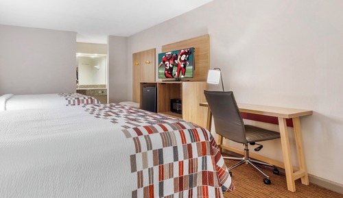 Deluxe Room, 2 Queen Beds, Non Smoking