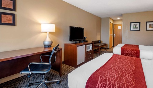 Standard Room, 2 Queen Beds, Non Smoking