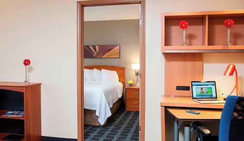 Suite, 1 Bedroom, Non Smoking (Mobility Accessible, Tub)