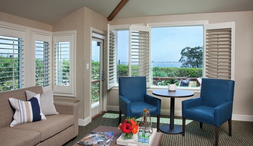Deluxe Studio Suite, 1 King Bed with Sofa bed, Non Smoking, Harbor View
