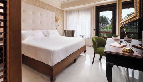 Deluxe Room (Superior)